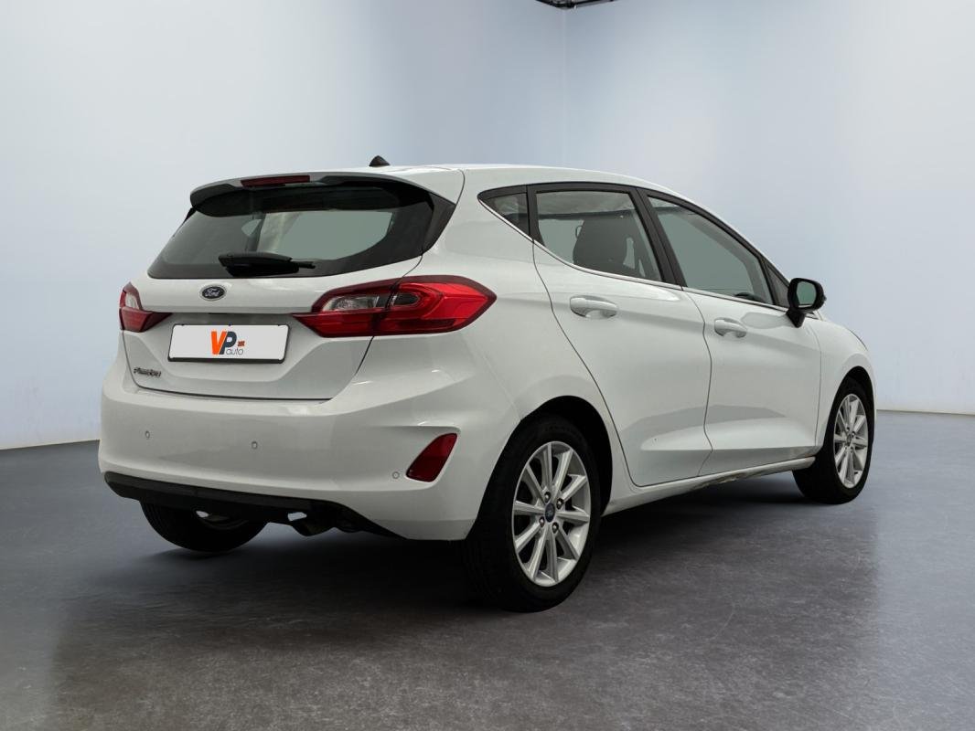 Ford Fiesta - Photo 5
