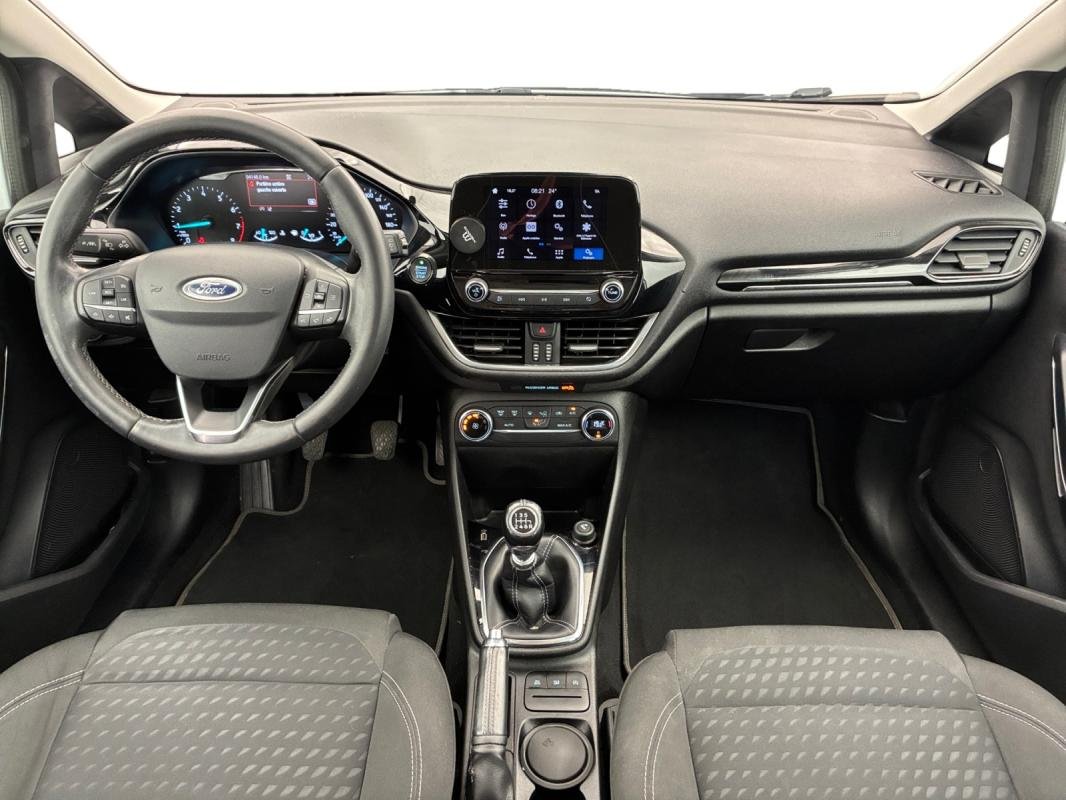 Ford Fiesta - Photo 10