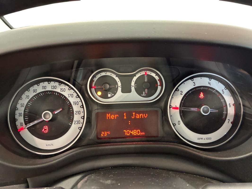 Fiat 500L - Photo 12