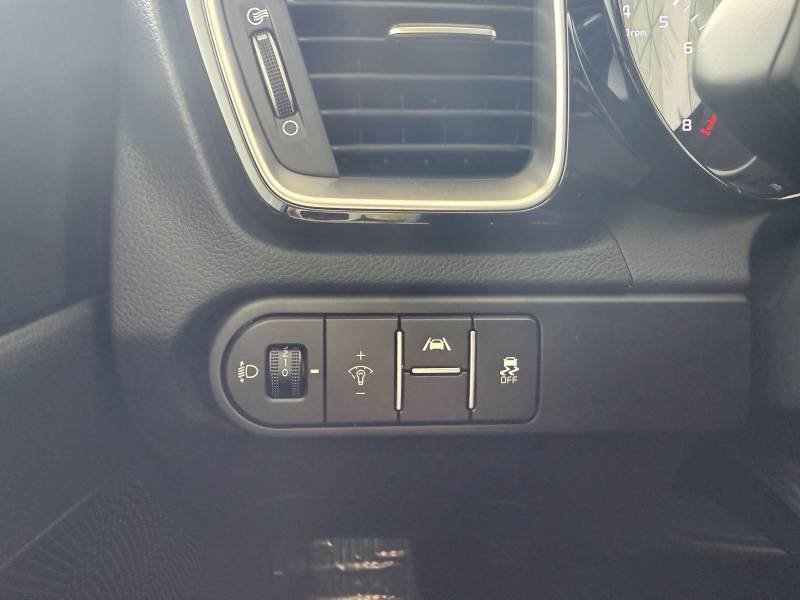 Kia CEED - Photo 27