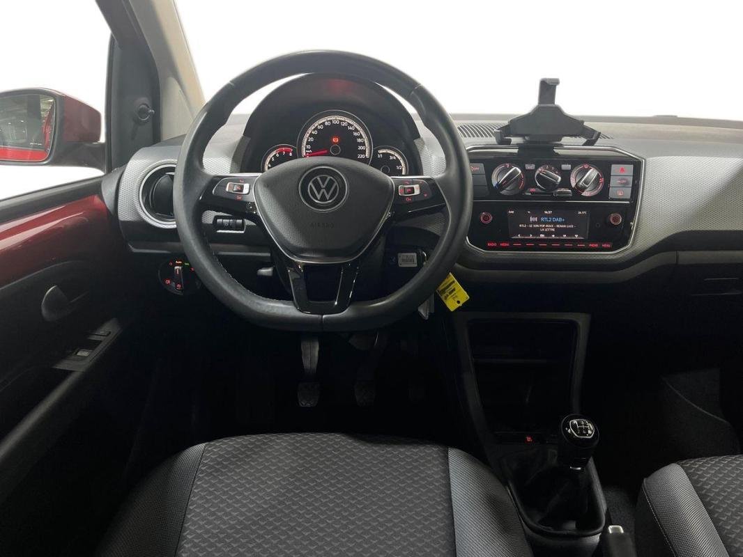 Volkswagen Up! - Photo 24