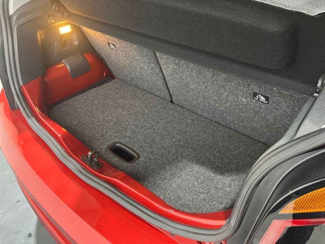 Volkswagen Up! - Photo 32