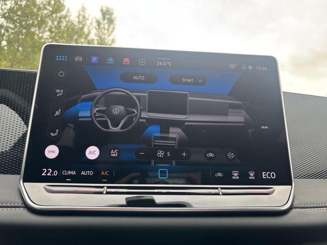 Volkswagen Tiguan - Photo 19