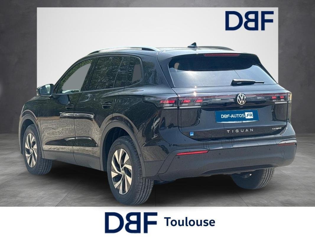 Volkswagen Tiguan - Photo 3