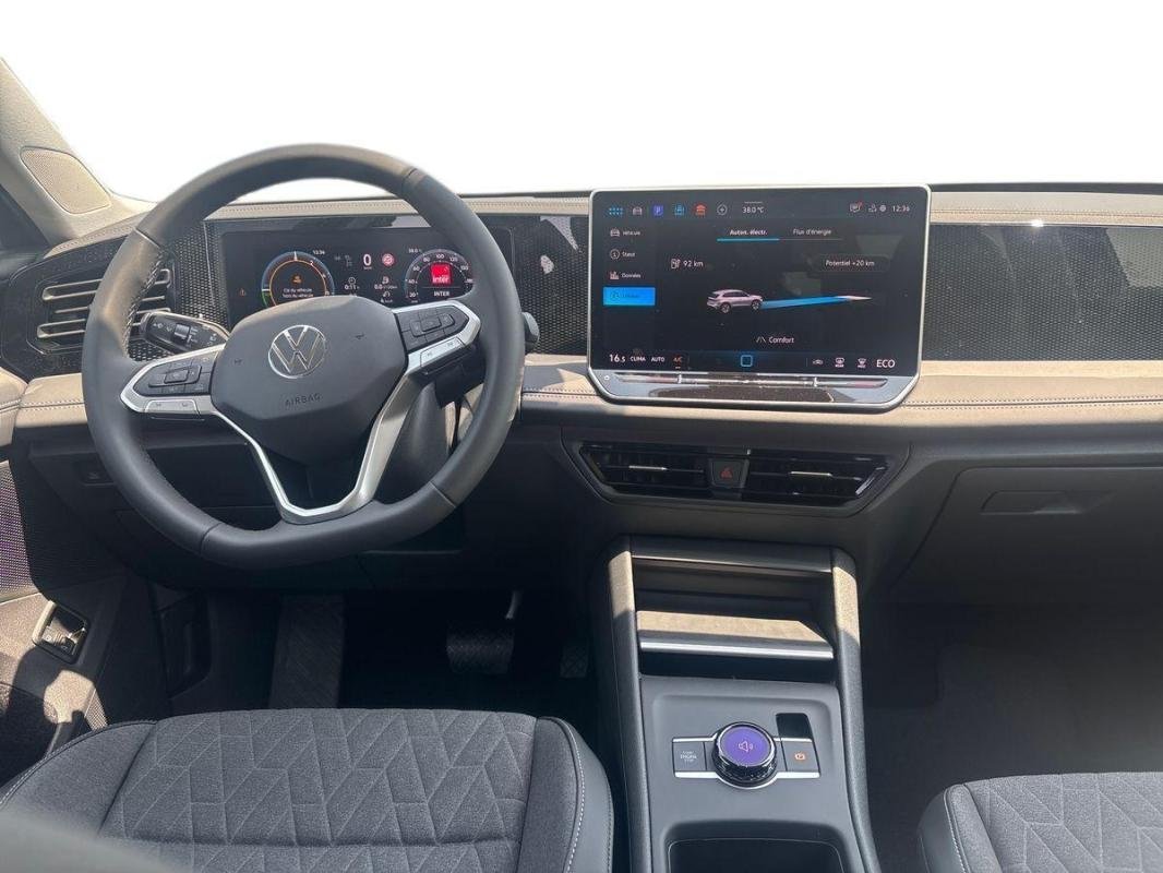 Volkswagen Tiguan - Photo 8