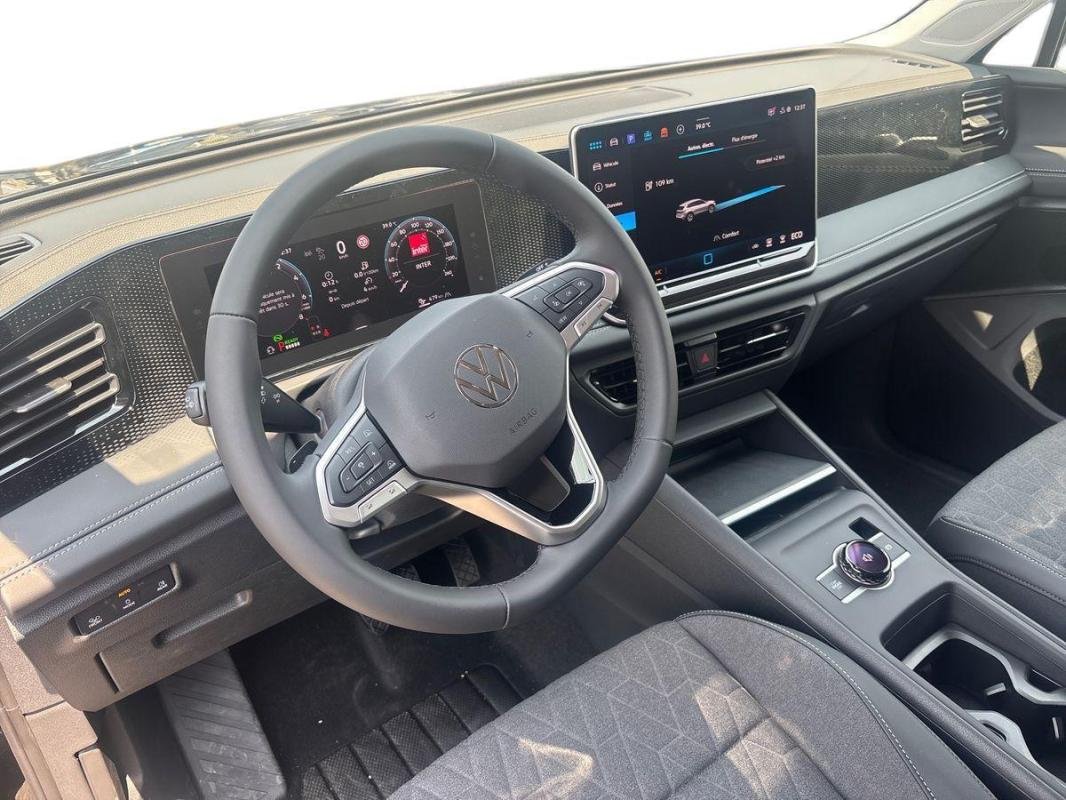 Volkswagen Tiguan - Photo 9