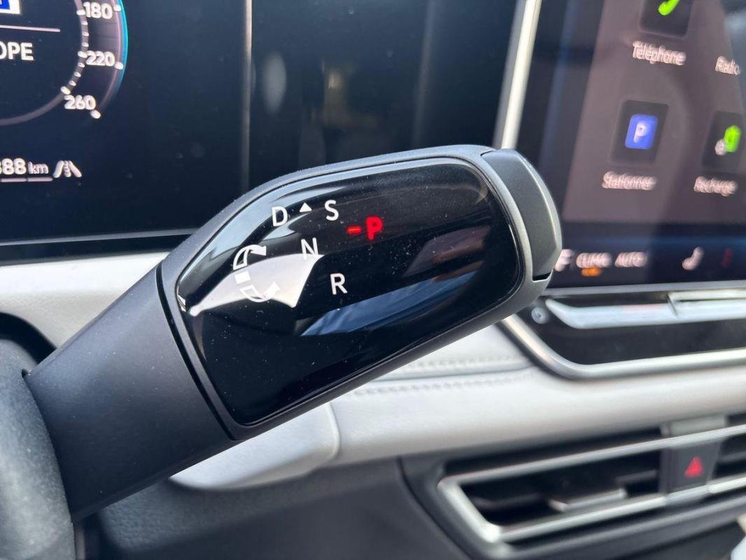 Volkswagen Tiguan - Photo 11