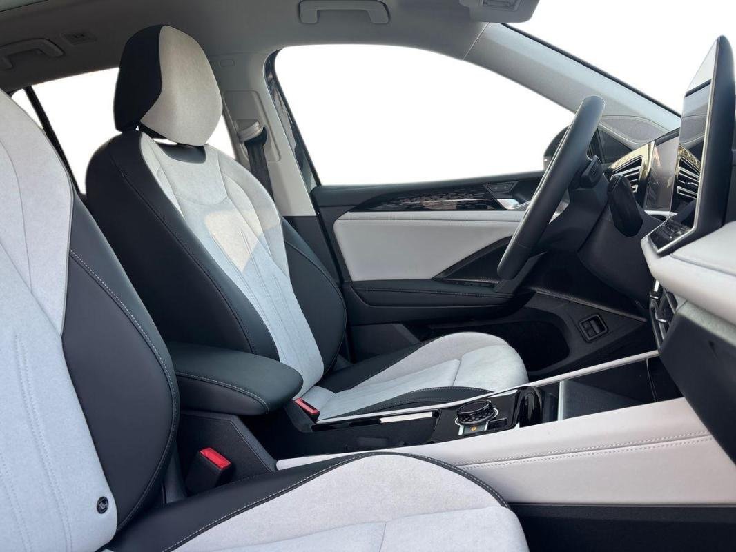 Volkswagen Tiguan - Photo 13