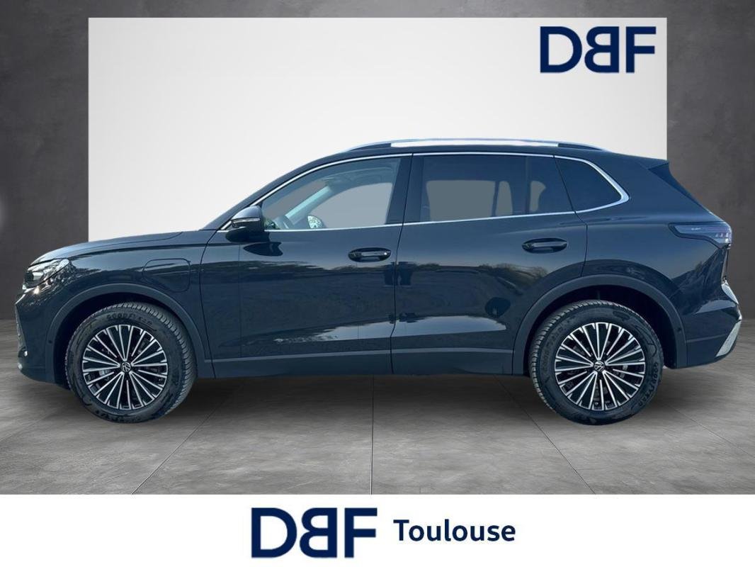 Volkswagen Tiguan - Photo 2