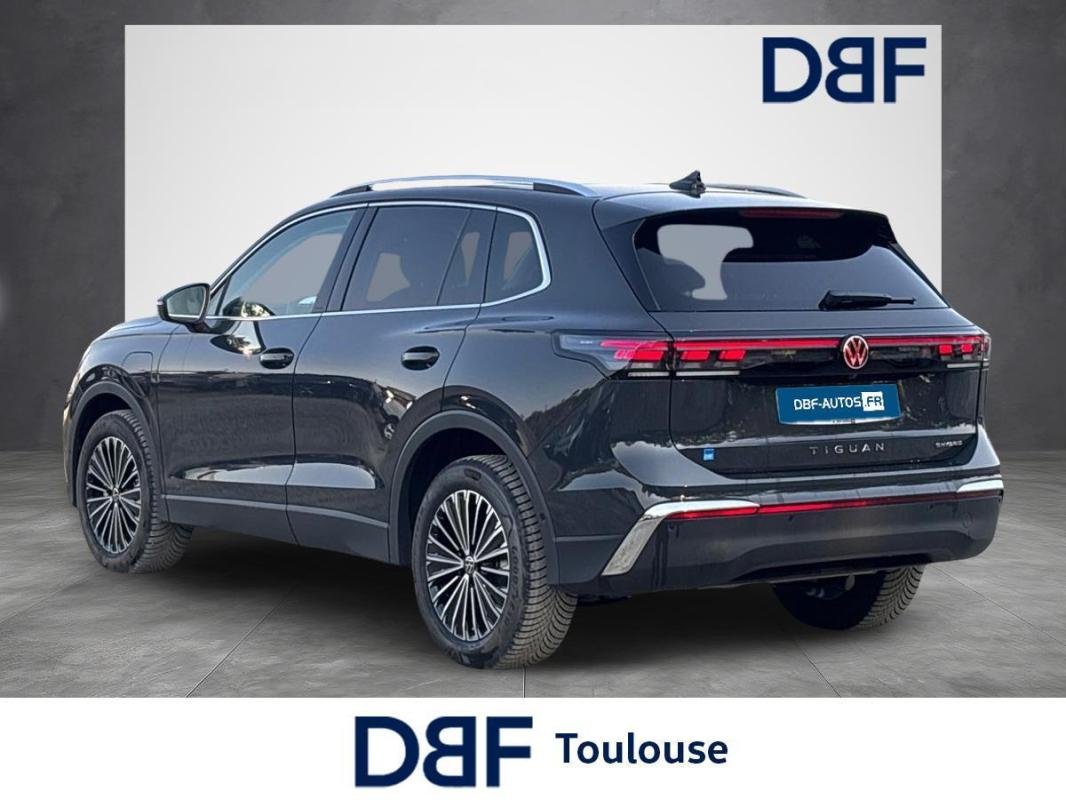 Volkswagen Tiguan - Photo 3