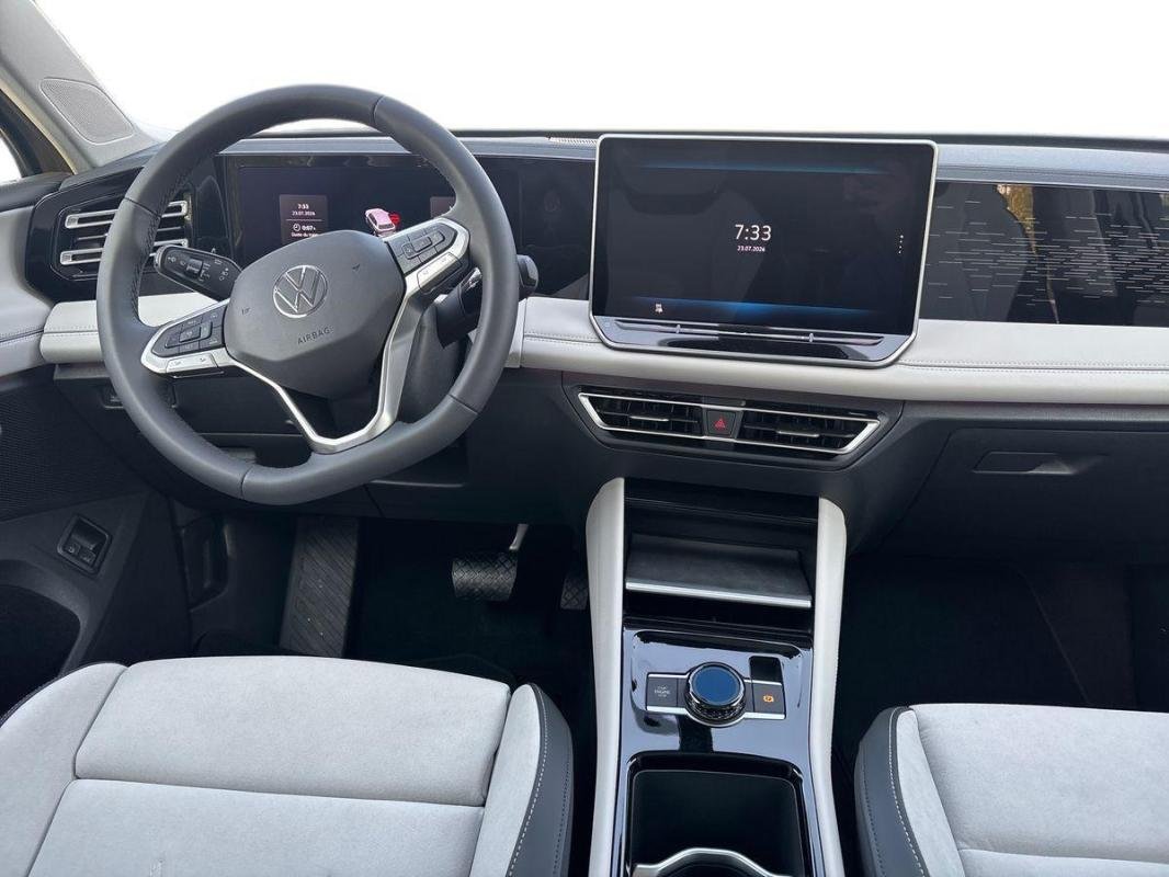 Volkswagen Tiguan - Photo 8