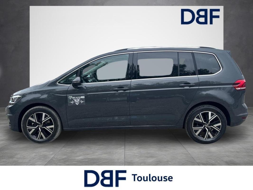 Volkswagen Touran - Photo 2