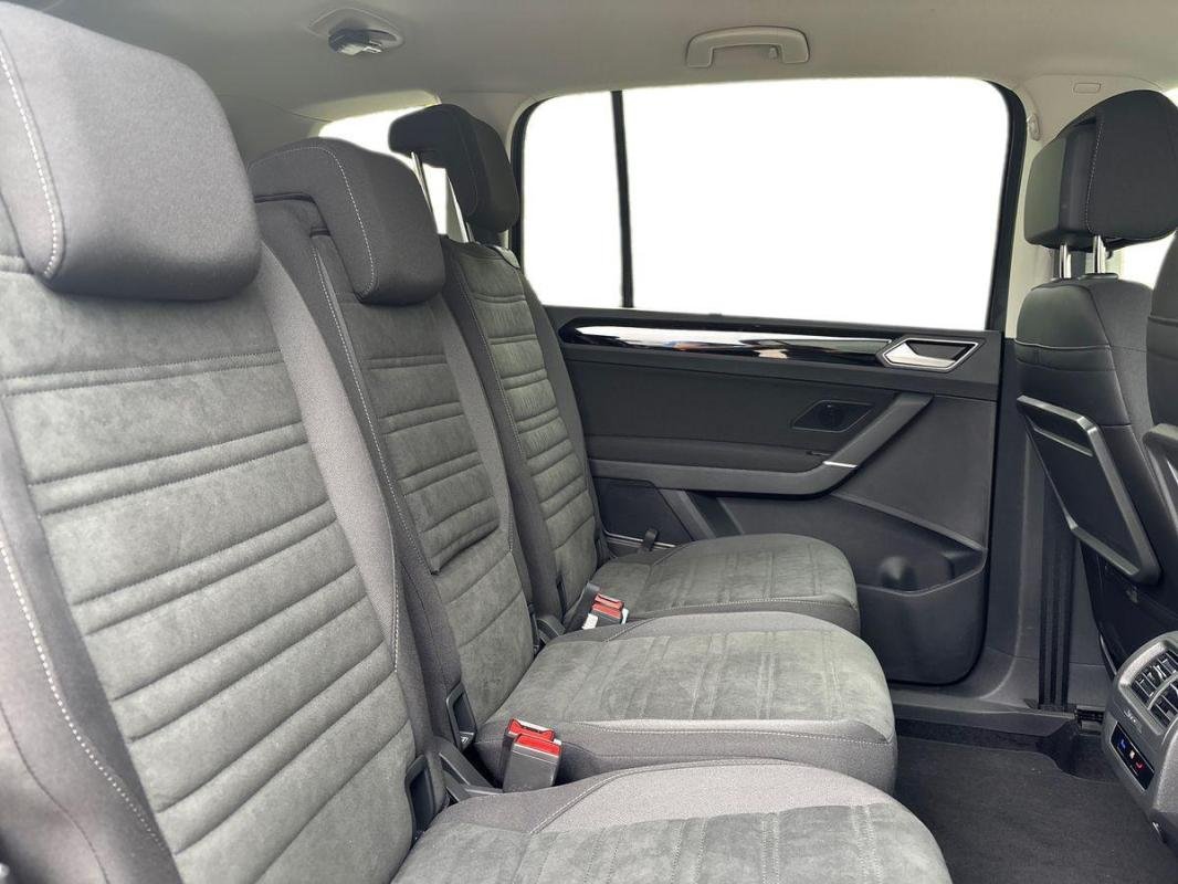 Volkswagen Touran - Photo 23