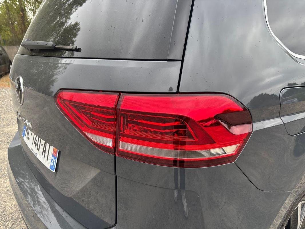 Volkswagen Touran - Photo 30