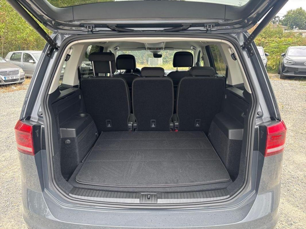 Volkswagen Touran - Photo 31