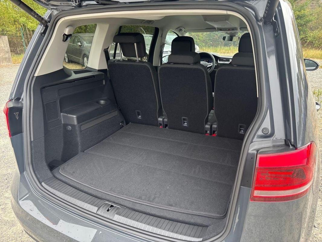 Volkswagen Touran - Photo 32