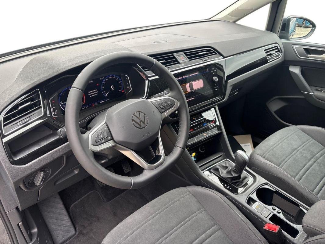Volkswagen Touran - Photo 9