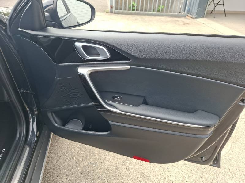Kia Xceed - Photo 32