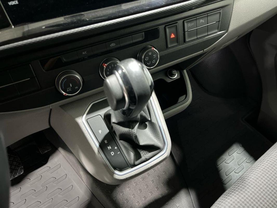 Volkswagen Transporter - Photo 11