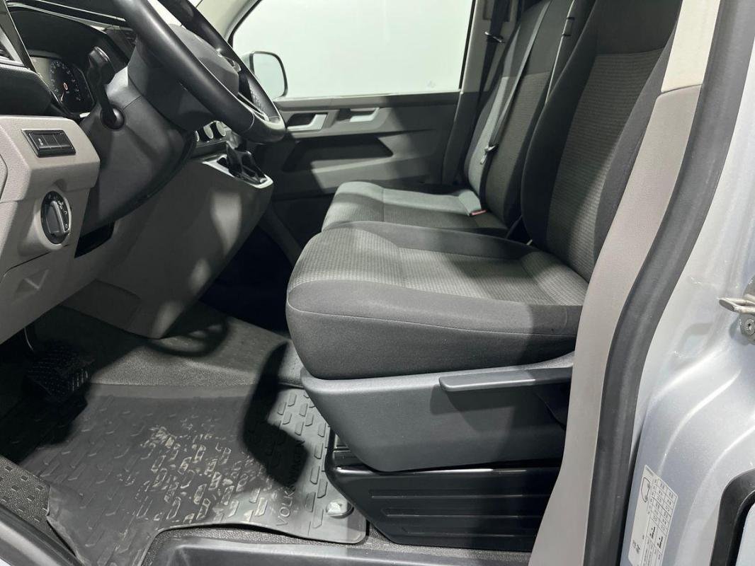 Volkswagen Transporter - Photo 14