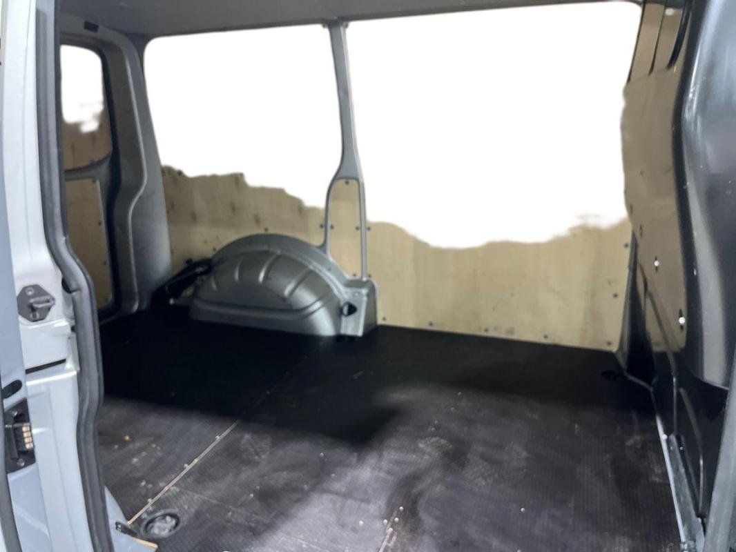 Volkswagen Transporter - Photo 23