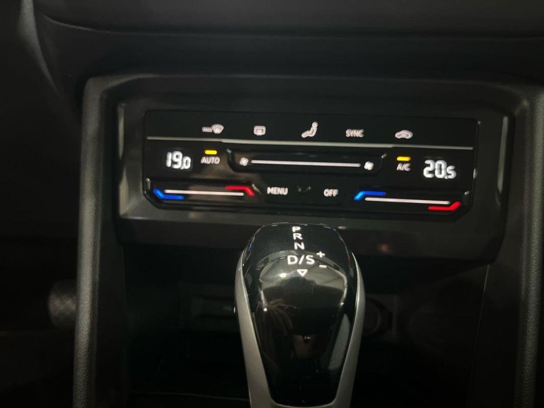 Volkswagen Tiguan - Photo 14