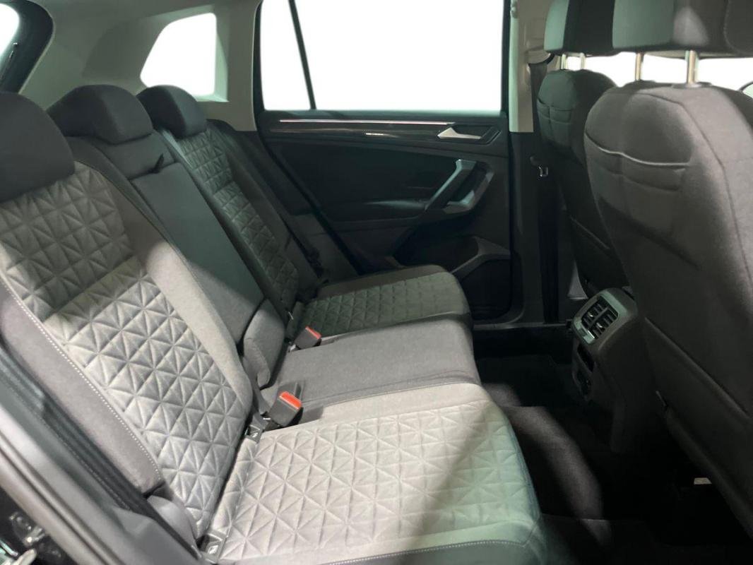 Volkswagen Tiguan - Photo 17