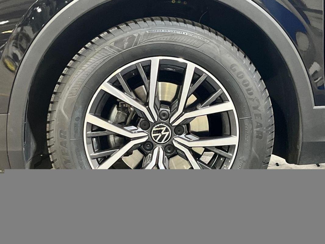 Volkswagen Tiguan - Photo 22