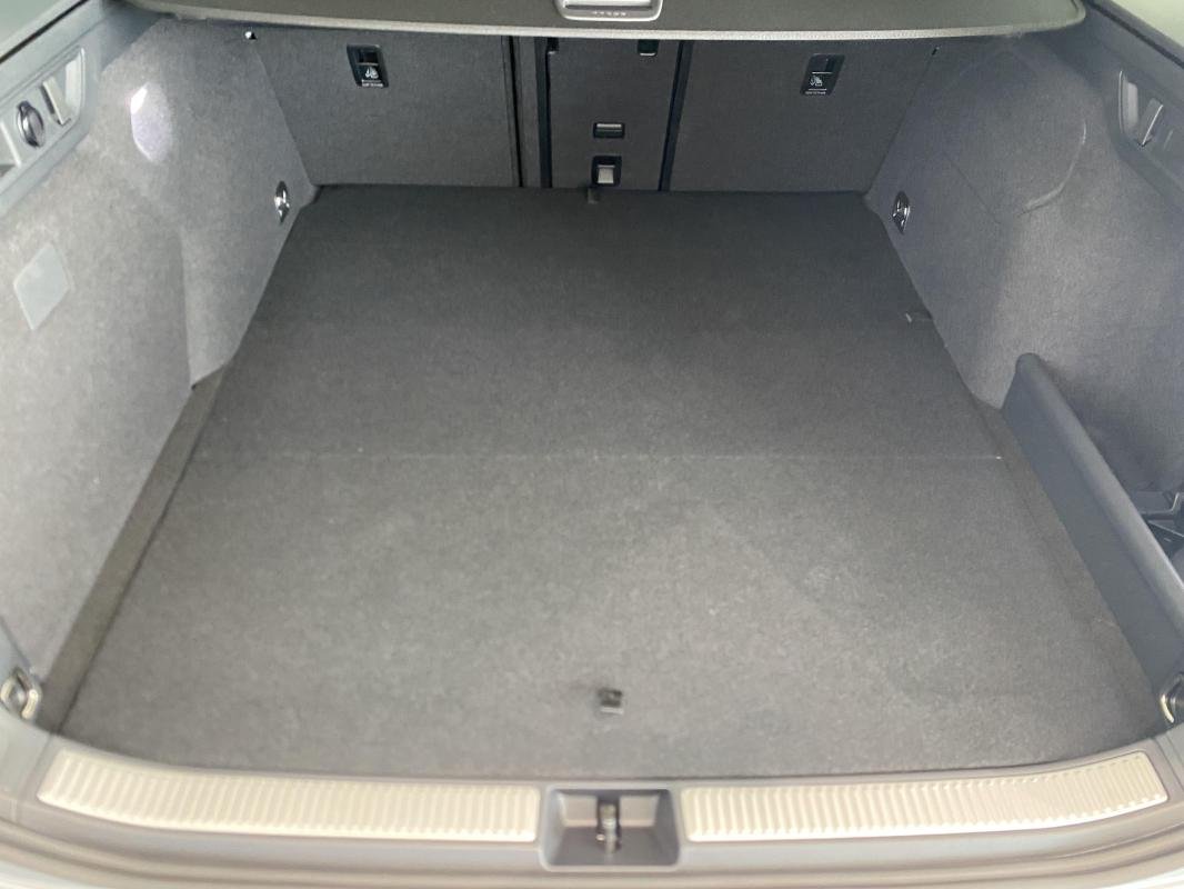 Skoda Superb Combi - Photo 8