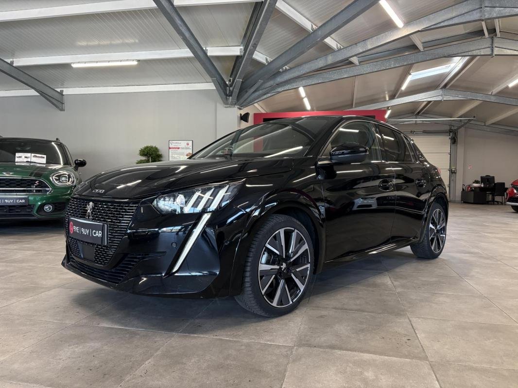 Peugeot 208 - Photo 1