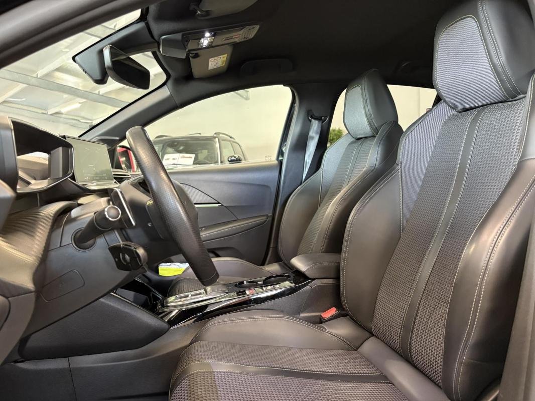 Peugeot 208 - Photo 15
