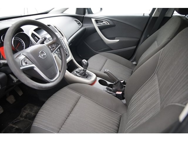 Opel Astra - Photo 11