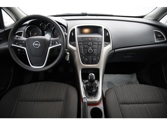 Opel Astra - Photo 14