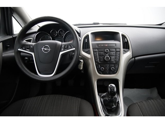Opel Astra - Photo 15