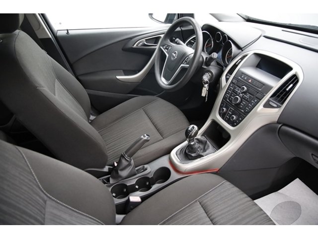 Opel Astra - Photo 16