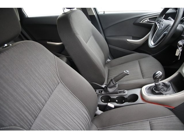 Opel Astra - Photo 17