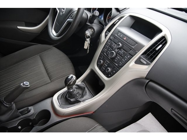 Opel Astra - Photo 18