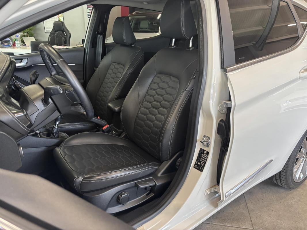 Ford Fiesta - Photo 13