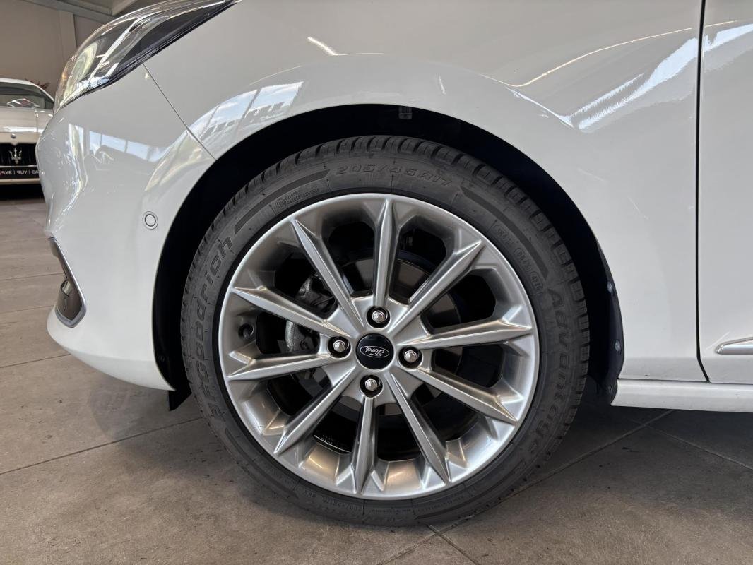 Ford Fiesta - Photo 6