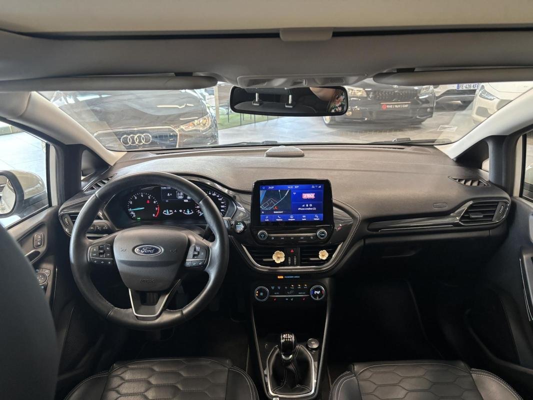 Ford Fiesta - Photo 8