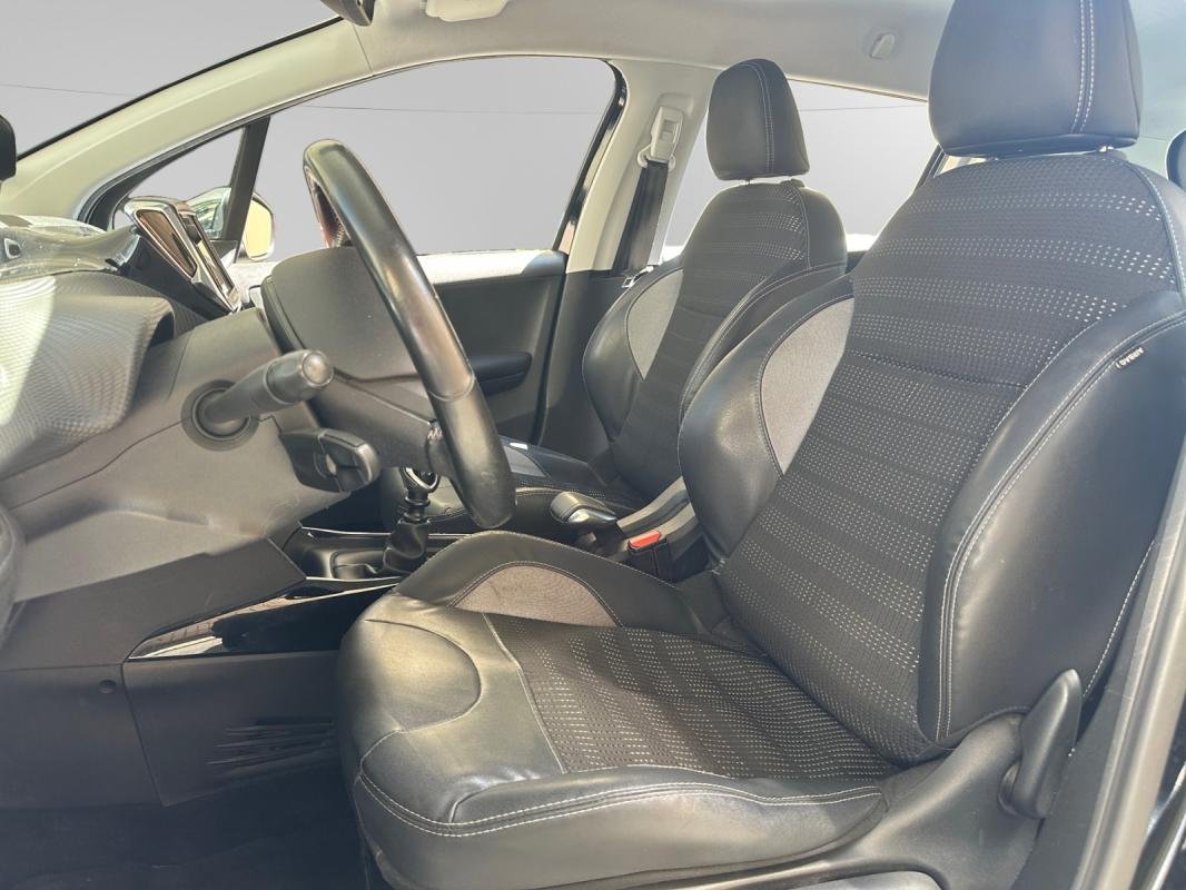 Peugeot 2008 - Photo 13