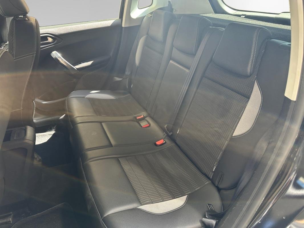 Peugeot 2008 - Photo 14
