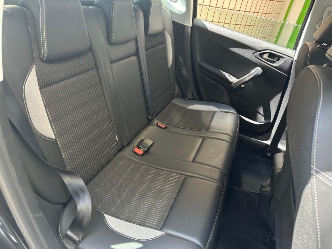 Peugeot 2008 - Photo 15