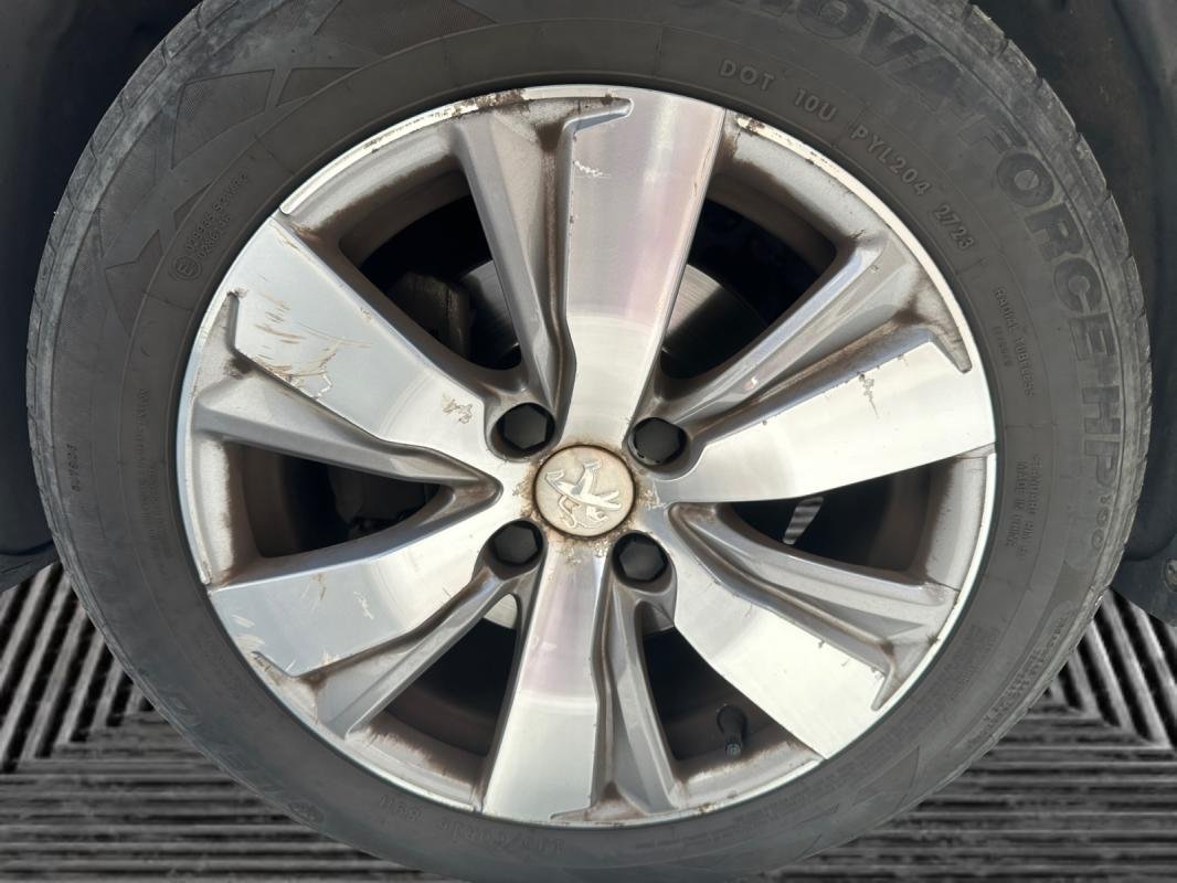 Peugeot 2008 - Photo 17