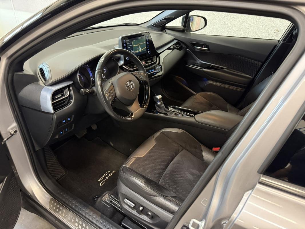 Toyota C-HR - Photo 21