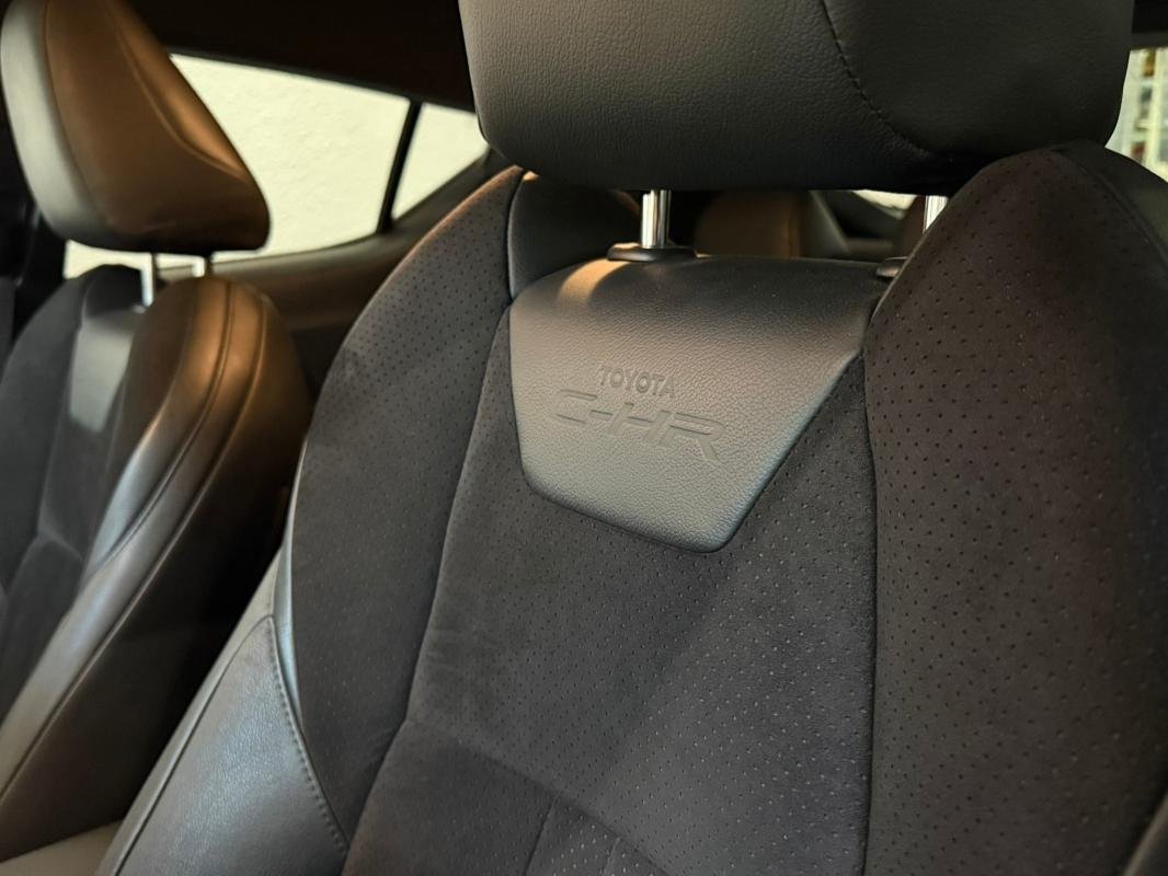 Toyota C-HR - Photo 22