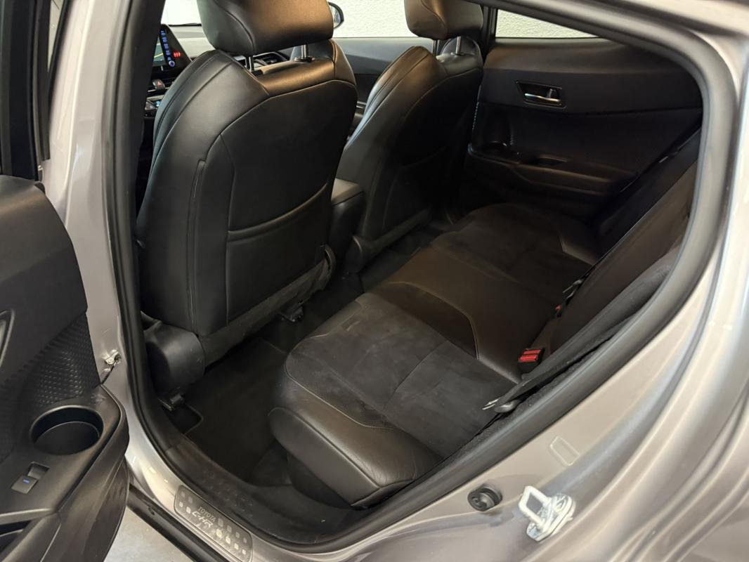 Toyota C-HR - Photo 24