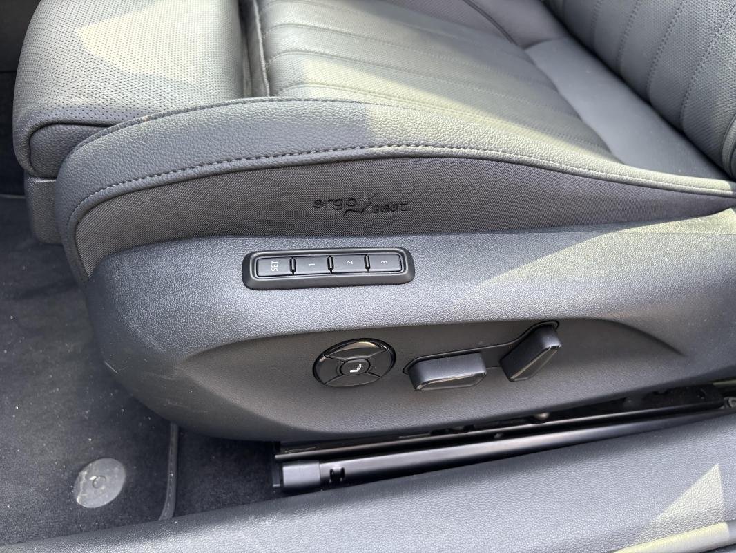 Skoda Superb Combi - Photo 12