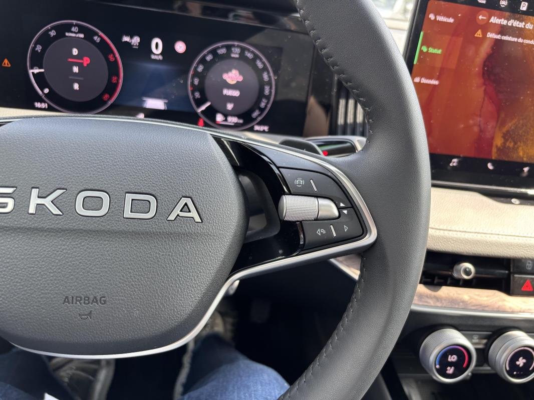 Skoda Superb Combi - Photo 16