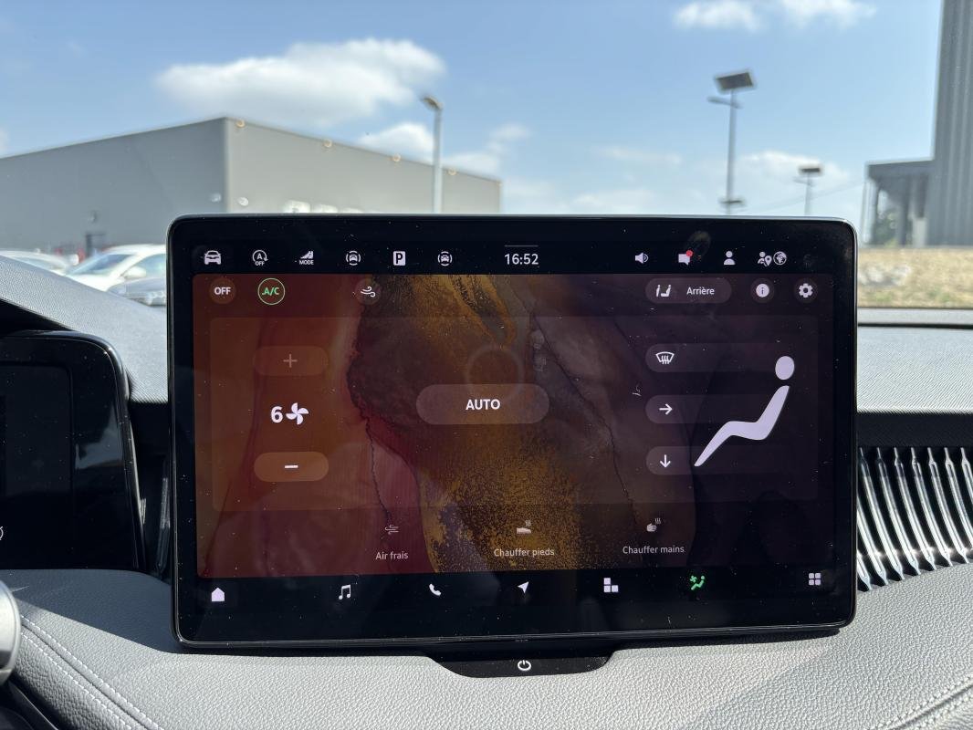 Skoda Superb Combi - Photo 22